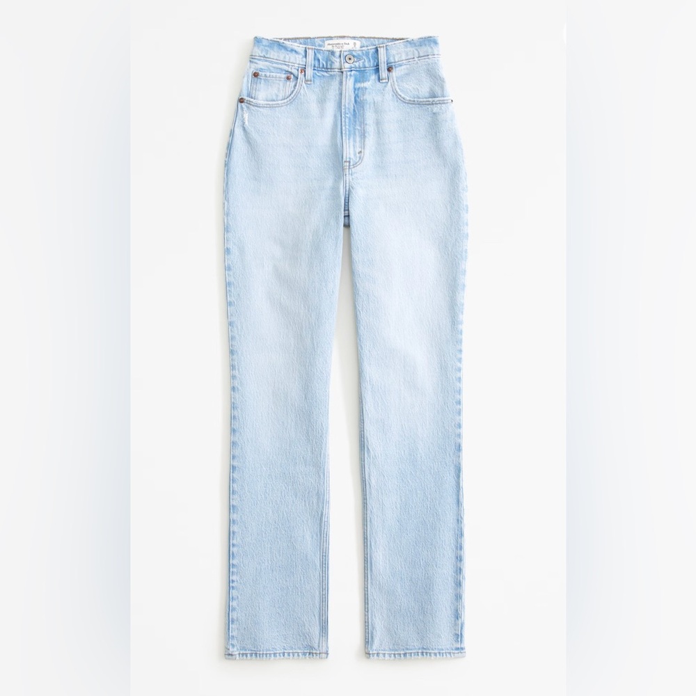 Abercrombie Women's Curve Love Ultra High Rise 90s Straight Jean
